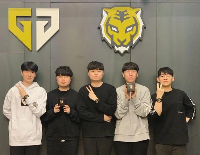 升则彰显了 升则彰显了