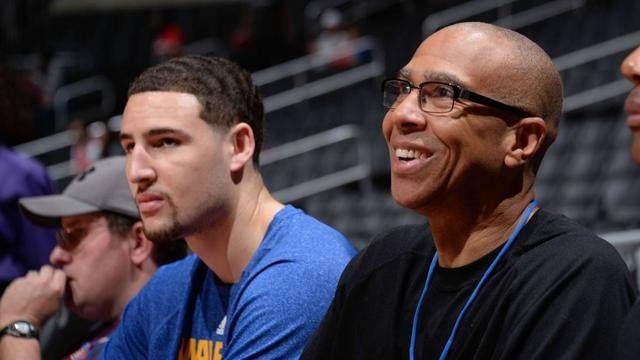 比分胶着 比分胶着